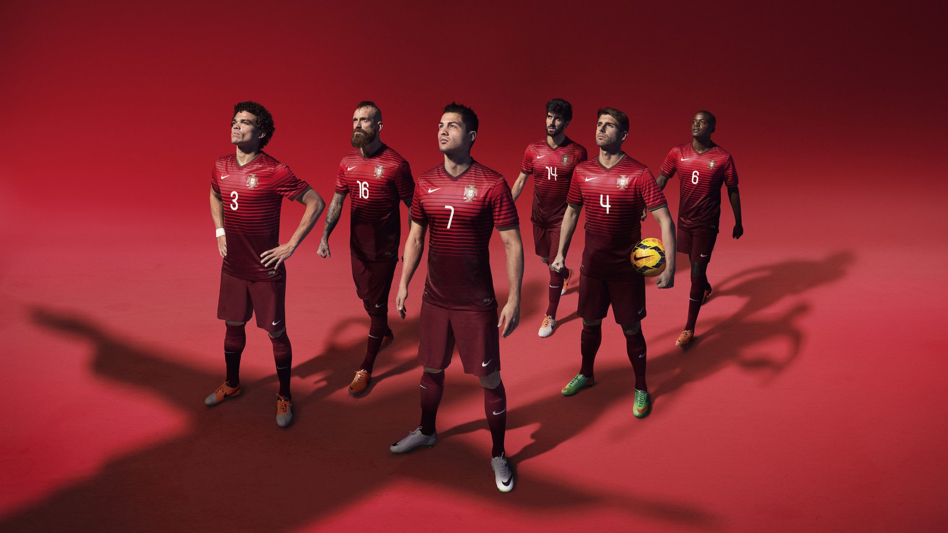 青年球员崛起，欧冠未来之星荟萃，未来四年欧冠决赛场地